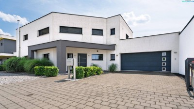Großzügiges Traumhaus in idyllischer Lage – barrierefrei &amp; energieeffizient