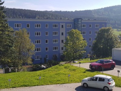 Schüler aufgepasst! Kaltmiete 2 Monate geschenkt! Tolle 1-Raum-Wohnung mit Balkon und Aufzug!