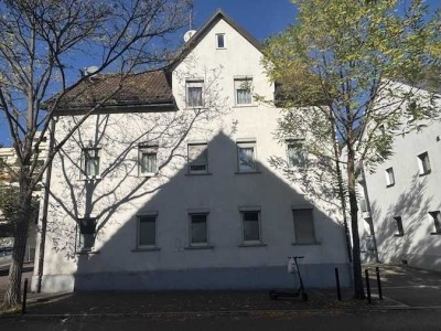 3-Familien Haus mit Haushälfte und Gewerbeimmobilie in Waiblingen Zentrum