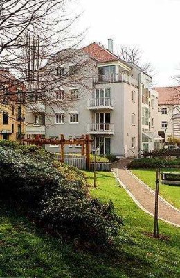 Schicke Wohnung im Dachgeschoss in grüner und ruhiger Lage