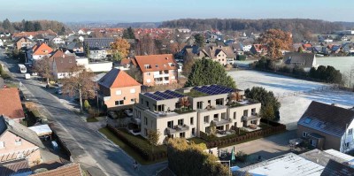 Erstbezug mit Balkon und EBK: Geschmackvolle 2-Zimmer-EG-Wohnung mit geh. Innenausstattung in Enger