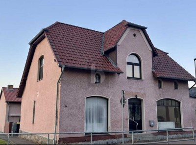 RAUMWUNDER ZUM LEBEN, GESTALTEN UND ANKOMMEN