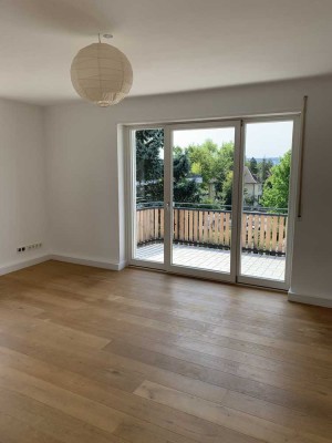 Stilvolle, modernisierte 3-Zimmer-Wohnung mit geh. Innenausstattung mit Balkon und EBK in Konstanz