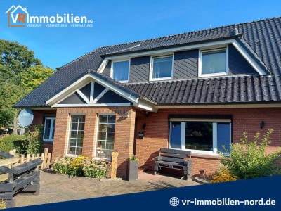 Top saniertes Zweifamilienhaus am Ortsrand (vermietet)