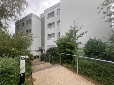 Mit einmaligem Blick über Marburg: Schicke und helle 3 Zimmer-Wohnung mit Loggia in ruhiger Lage,...