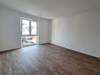 Geräumige helle 3-Zimmer Wohnung mit Terrasse und Garten
