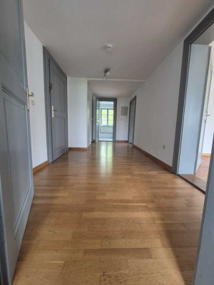 Schöne Altbauwohnung - 2 ZKB in unmittelbarer Nähe der Klinik Josefinum in Augsburg