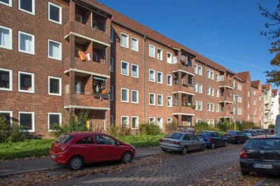 2,5-Zimmer-Wohnung in Kiel für Selbstrenovierer mit Balkon