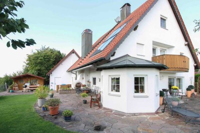 Nonplusultra: Großzügig, modern, privat – ein Haus, das Herzen höherschlagen lässt !