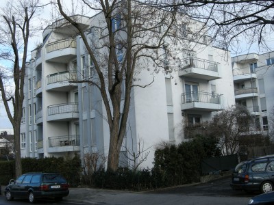 Helle gepflegte 2 ZKBB inkl. PKW Stellplatz in Wiesbaden Ost von privat