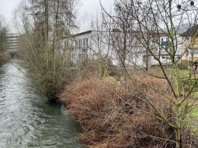 Siegen Zentrum: 4 ZKBB, direkt an der Sieg, Balkon u Terrasse - WG geeignet