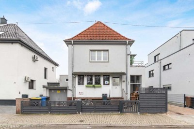 Stilvolles Einfamilienhaus mit großzügigem Raumkonzept und modernem Wohnkomfort in Ludwigshafen