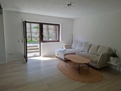 WUNDERSCHÖNE 4-ZIMMER-WOHNUNG – 135 m² – EG – TERRASSE & GARTEN – FRISCH RENOVIERT