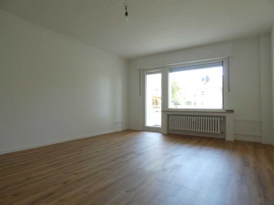 Top sanierte 3 Zimmer-Wohnung mit Balkon! ***