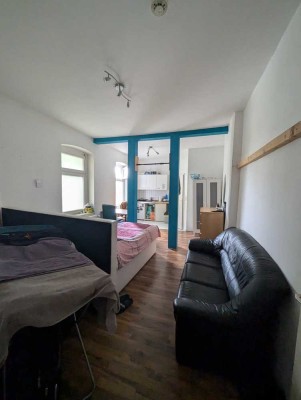 Altbau 1-Raum-Wohnung mit Hoher Decke - Ratingen Innenstadt