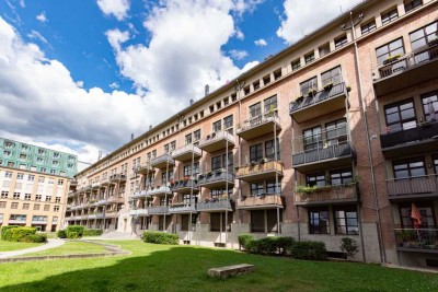 Loft in alter Druckerei mit großem Westbalkon |Zentrum-Südost | 2 Stellplätze