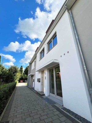 Moderne 3-Zimmer-Maisonettewohnung mit Balkon und Dachterrasse