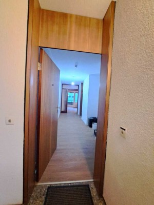 Helle 2-Zimmer in Calmbach