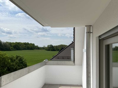 Sofort bezugsfertig -  1/2 Zimmer Dachterrassentraum mit unvberautem Ausblick
