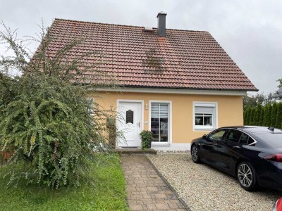 Wohnhaus in Kulmain - tolle Gelegenheit für Familien, die ein Zuhause mit schönem Garten suchen!
