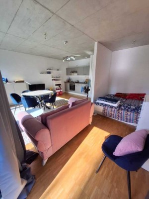 Unter Mietet/Exklusive 1-Zimmer-Wohnung mit EBK in Berlin Oberschöneweide (Köpenick)