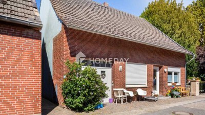 Charmantes Zweifamilienhaus mit Geschichte, Potenzial und steuerlichem Vorteil