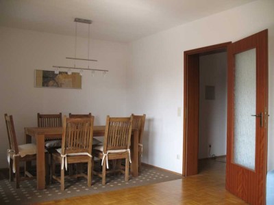 Re-Nord, gemütliche 2,5 Zi. Wohnung mit Südbalkon