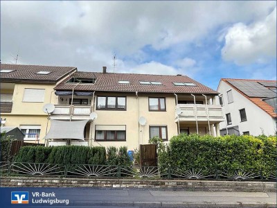 schöne Dachgeschosswohnung in guter Lage von Oßweil
