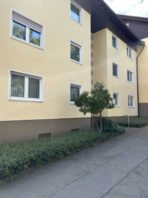 Helle & großzügige 4-Zimmer-Wohnung mit sonnigem Balkon und Garage in Freudenstadt
