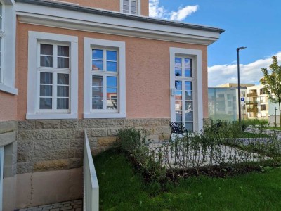 Gemütliche 2-Zimmer Wohnung, Einbauküche, Terrasse, Außenstellplatz