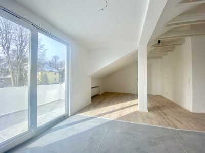 Wunderschöne Dachgeschosswohnung mit Balkon!