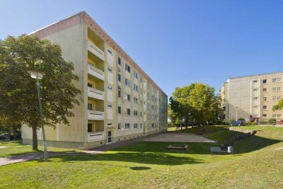 Im Grünen gelegene 3-Raumwohnung mit Einbauküche in Blankenhain!