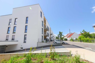 Lichtdurchflutete Wohlfühloase mit sonnigem Balkon und moderner Einbauküche in bester Lage