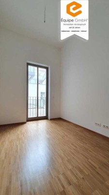 Helle 3-Raumwohnung mit Einbauküche im Herzen von Dresden wartet auf Dich!