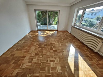 ***Großzügige Terrassenwohnung mit Garage***