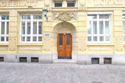 Lovely completely upholstered 2.5 room apartment in old town of Heidelberg with equipped kit