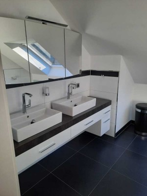 Individuelle 5-Zimmer-Wohnung auf 2 Etagen in TOP-Lage