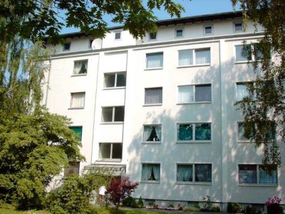 In Renovierung: 3-Zimmer-Wohnung mit Tageslichtbad sucht Nachmieter!