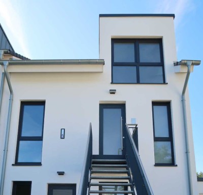 *WOW* 4-Zimmer Maisonette-Wohnung + Galerie + Privatgarten + Erstvermietung....