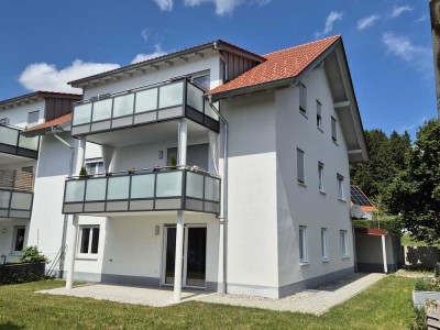 Moderne 3-Zimmer-Wohnung mit Garten in Frickenhausen!