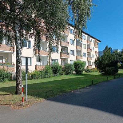 Attraktive 3-Zimmerwohnung mit Balkon in gepflegter,  grüner Wohnanlage