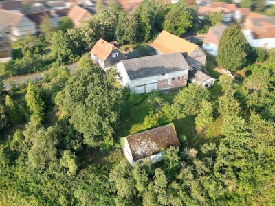 Hofreite bei Marburg - mit enormen Ausbaupotential in 5 Gebäuden