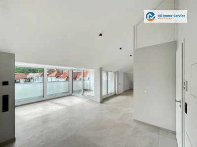 Modernes Luxusdomizil in Bestlage - Hochwertiges Dachgeschossjuwel mit Festungsblick