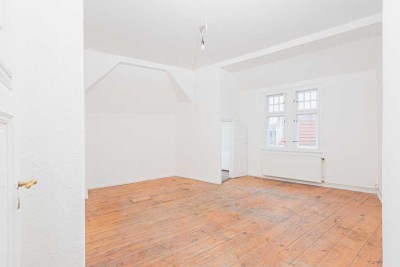 3- Zimmer-Altbauwohnung in denkmalgeschütztem Gebäude! Provisionsfrei für den Erwerber!