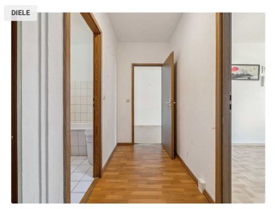3-Zimmer-Hochparterre-Wohnung mit Balkon und Einbauküche in Rostock
