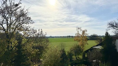 Idyllisches Haus mit parkähnlichen Garten direkt am Feld mit Wintergarten und Kamin