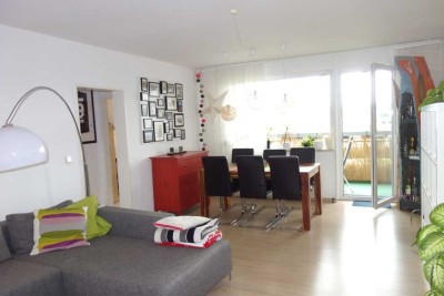 Frechen-Königsdorf: Helle 3-Zimmer-Wohnung mit Balkon