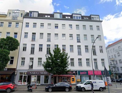 Lichtdurchflutete 2-Zimmer-Altbauwohnung in bester Lage – Kantstraße, Berlin