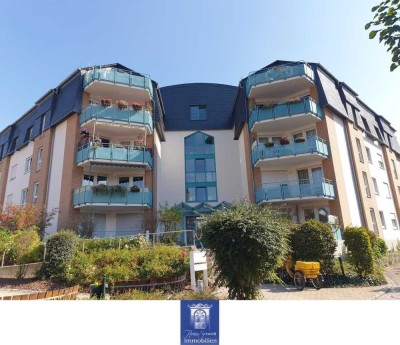 Interessante Dachwohnung mit großem Balkon und perfektem Blick zum Wohlfühlen!