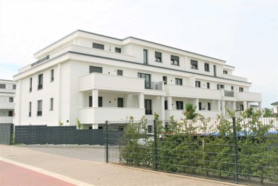 moderne 3-Zimmer-Wohnung im Erdgeschoss, mit kleinem Garten, zentraler Anbindung